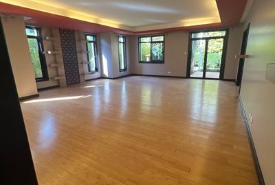 4 Bed Apartment with En Suite at Lavington - 3
