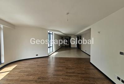 3 Bed Apartment with En Suite in General Mathenge