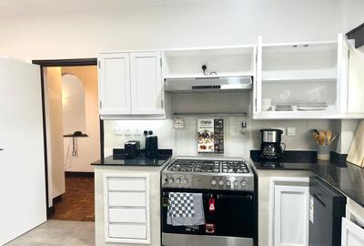 3 Bed Apartment with En Suite in Lavington - 3