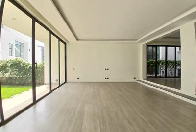 5 Bed Townhouse with En Suite at Lavington Green - 4