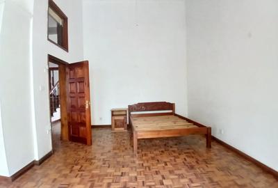 2 Bed Townhouse with En Suite at Gem Lane - 4