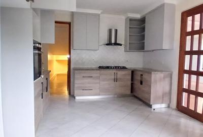 4 Bed Townhouse with En Suite at Lavington Green - 4