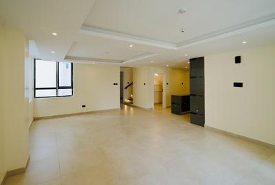 4 Bed Apartment with En Suite at 2026-429 - 2