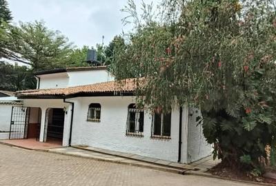 4 Bed House with Staff Quarters in Hill View