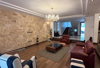 5 Bed Townhouse with En Suite in Lavington - 4