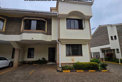 4 Bed Townhouse with En Suite at Grevilea Grove - 3