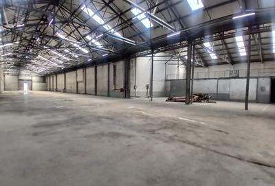 20,372 ft² Warehouse with Fibre Internet in Mombasa Road