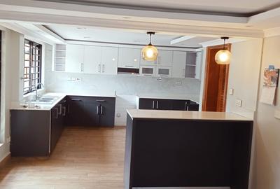 3 Bed House with En Suite in Loresho - 3