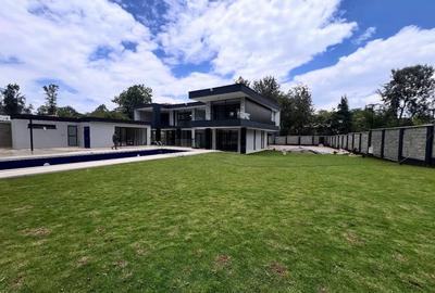 5 Bed Villa with En Suite at Nyari - 2