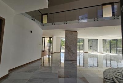 5 Bed House with En Suite in Nyari - 4