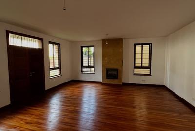 5 Bed Townhouse with En Suite in Kileleshwa - 2