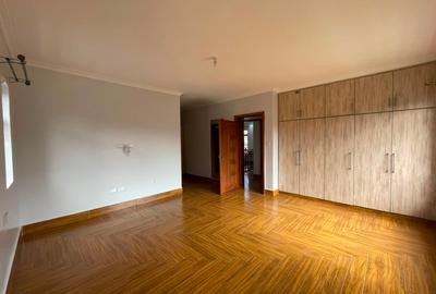 4 Bed House with En Suite in Kiambu Road - 4