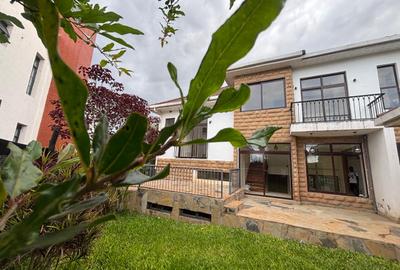 4 Bed Townhouse with En Suite in Kiambu Road - 3