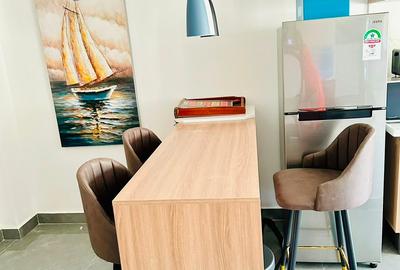Serviced 2 Bed Apartment with En Suite at Riverside Drive - 4