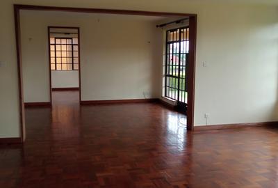 4 Bed Apartment with En Suite in Westlands Area - 4