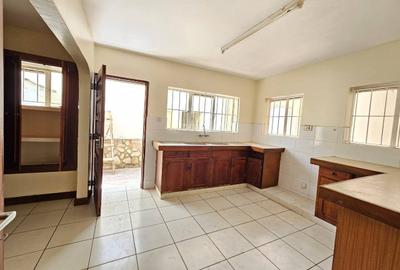 4 Bed Townhouse with En Suite at Off Thigiri Road Off Peponi Road - 3