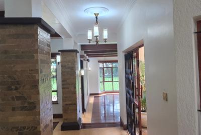 5 Bed Villa with En Suite in Runda - 4