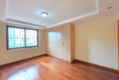 5 Bed Townhouse with En Suite at Chalbi Drive - 4