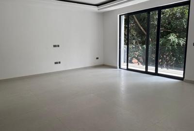 2 Bed Apartment with En Suite in Brookside
