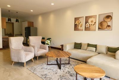 Serviced 2 Bed Apartment with En Suite in Parklands - 4