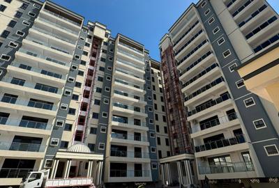 Serviced 3 Bed Apartment with En Suite at Moyne Drive