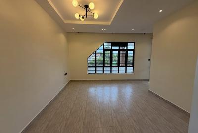 4 Bed House with En Suite at Membley - 3