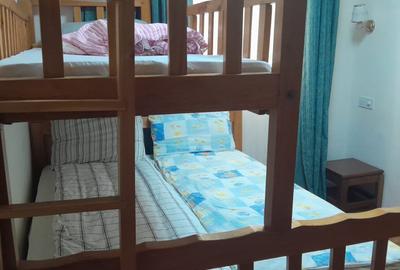 Serviced 3 Bed Apartment with Swimming Pool in Kilimani - 4