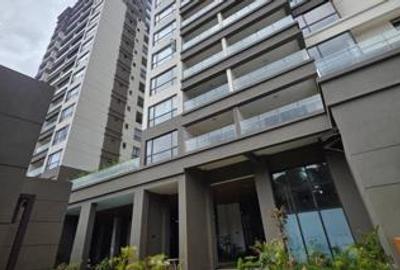 2 Bed Apartment with En Suite at Riverside Drive