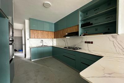 3 Bed Apartment with En Suite at 6Th Parklands Avenue - 4