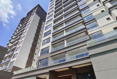 3 Bed Apartment with En Suite in Riverside - 2