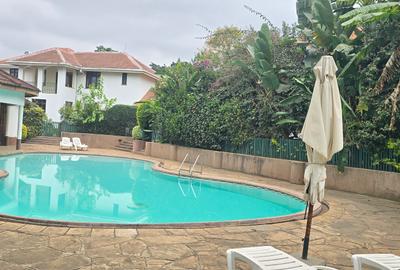 4 Bed Townhouse with En Suite at Convent Drive - 2