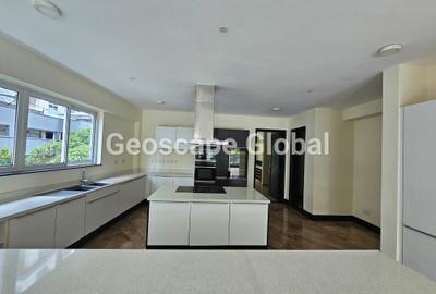 4 Bed Apartment with En Suite in Spring Valley - 4