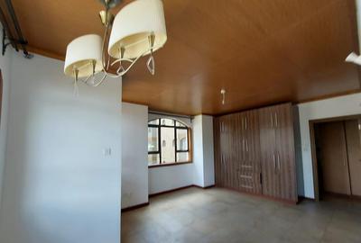 4 Bed Apartment with En Suite in Kileleshwa - 2
