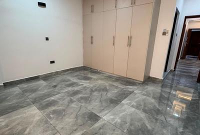 Serviced 3 Bed Apartment with En Suite at Mount Kenya Road - 2