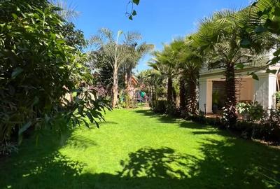 6 Bed Villa with En Suite in Runda - 3