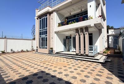 5 Bed House with En Suite in Ruiru - 2