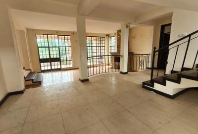 5 Bed Townhouse with En Suite in Karen - 4