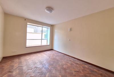 5 Bed Townhouse with En Suite at Lavington Green - 3