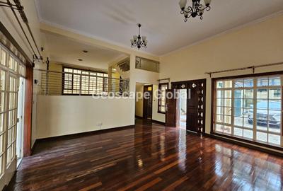 4 Bed Townhouse with En Suite in Kyuna