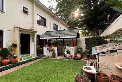 4 Bed Townhouse with En Suite in Lavington - 3