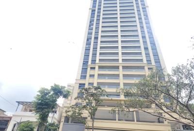 Serviced 2 Bed Apartment with En Suite at Westlands