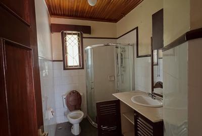 4 Bed Townhouse with En Suite at Convent Drive - 2