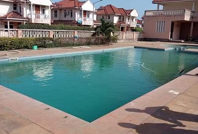 4 Bed Townhouse with En Suite in Mtwapa