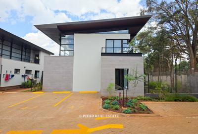4 Bed Townhouse with Swimming Pool in Runda