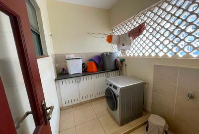 Furnished 3 Bed Apartment with En Suite in Westlands Area - 2