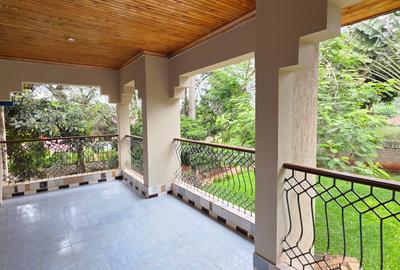5 Bed House with En Suite at Old Runda - 4
