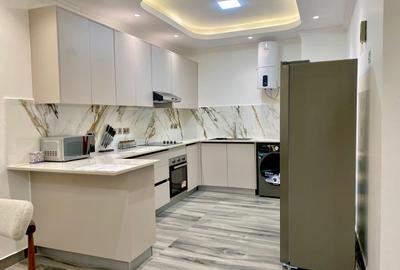 Serviced 1 Bed Apartment with En Suite in Brookside - 3