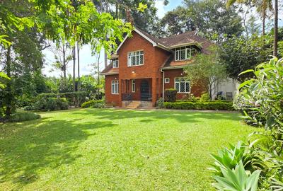 5 Bed Townhouse with En Suite in Rosslyn - 4