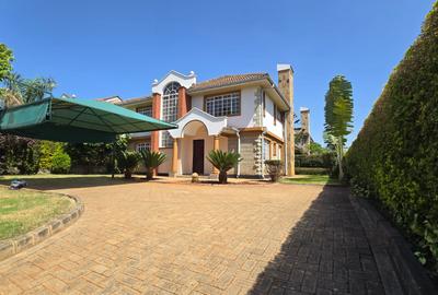 4 Bed House with En Suite at Paradise Lost Road