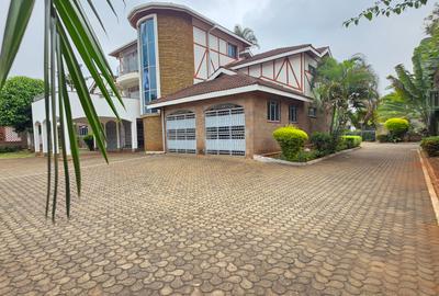 5 Bed House with En Suite at Old Runda. - 3